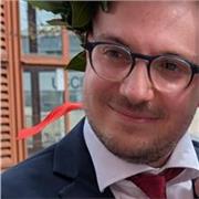 Diplomato al liceo linguistico e laureato in Scienze del Turismo offre ripetizioni di lingua inglese, francese e spagnola